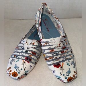 Bobs Skechers Women's Floral Slip-On Shoes - White and Multicolor-Size 7.5